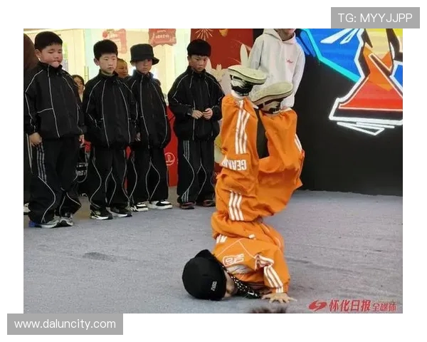 上海街舞队的速度挑战与热潮探秘聚焦街舞文化的魅力与未来