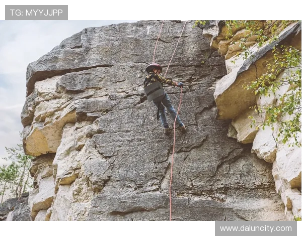 杭州极限运动队在世界攀岩锦标赛中的意识表现分析与点评 杭州极限运动队在世界攀岩锦标赛中的意识表现分析与点评