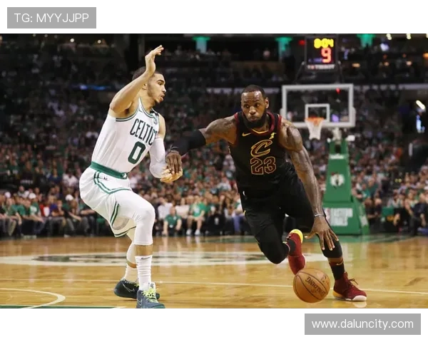 勇士与骑士激战抢七腾讯直播全程回顾与精彩瞬间分析