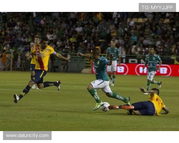 莫雷利亚与帝华纳的精彩对决揭示了足球战术与团队合作的魅力 莫雷利亚与帝华纳的精彩对决揭示了足球战术与团队合作的魅力