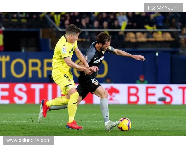 阿拉维与比利亚的精彩对决揭示西甲联赛的激烈竞争与球队实力较量 阿拉维与比利亚的精彩对决揭示西甲联赛的激烈竞争与球队实力较量