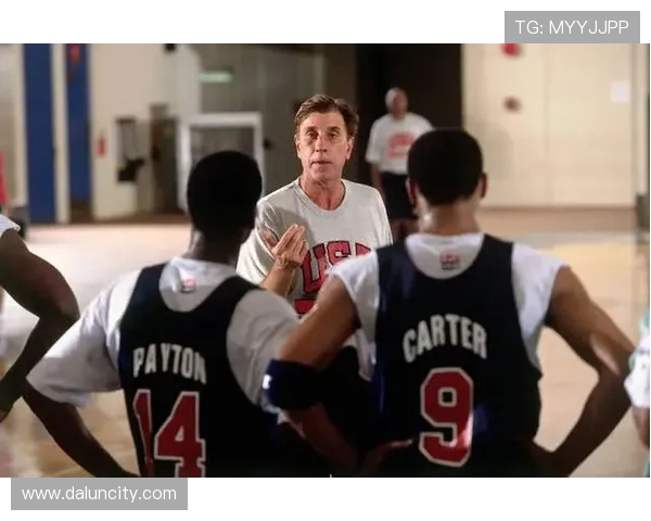 霍伊伦的传奇人生与时代变迁中的文化影响力探讨