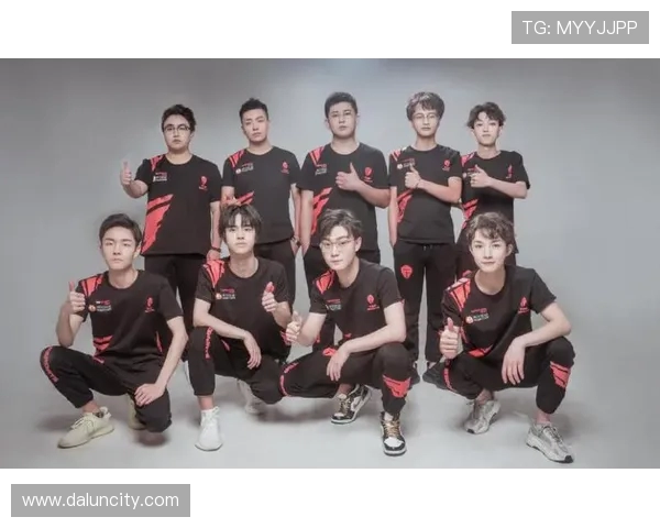 和平精英热议TES战队灵活性引发的战术争论与分析