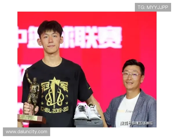 上海篮球队灵活性变革引发热议助力球队新篇章