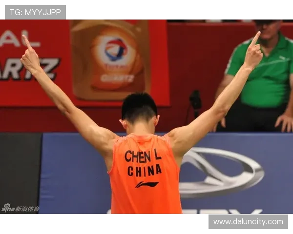 专访羽毛球名将周强揭秘成功背后的努力与坚持